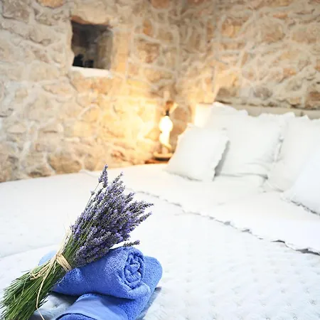 Peaceful & Secluded Retreat House Kod Kapetana Hvar Iii Semesterbostad Veliko Grablje