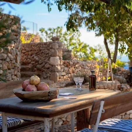 Holiday home Peaceful & Secluded Retreat House Kod Kapetana Hvar Iii