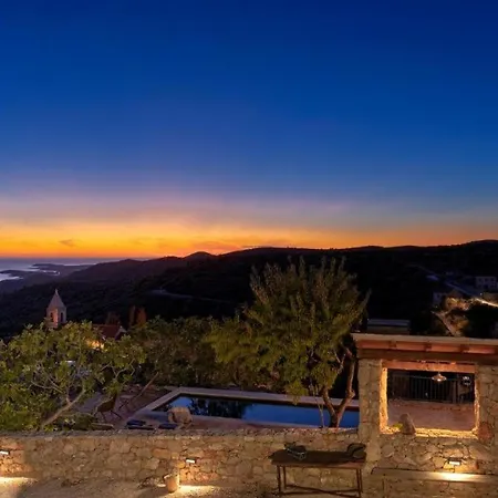 Peaceful & Secluded Retreat House Kod Kapetana Hvar Iii *